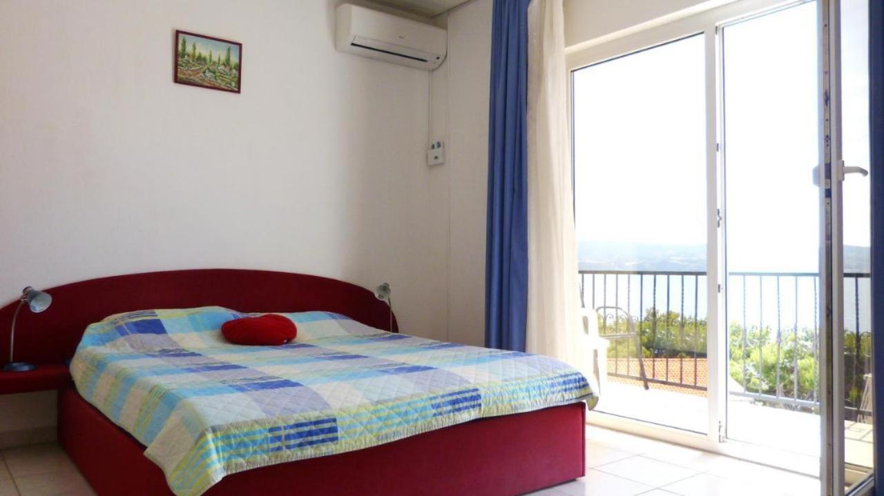 Beach Apartments Nemira Omiš Exterior foto